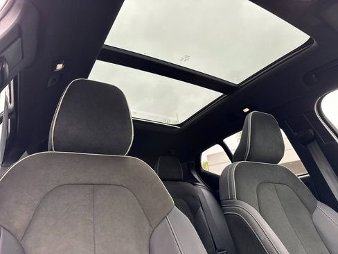 Certified 2023 Volvo XC40 Recharge Ultimate AWD/4WD image 16