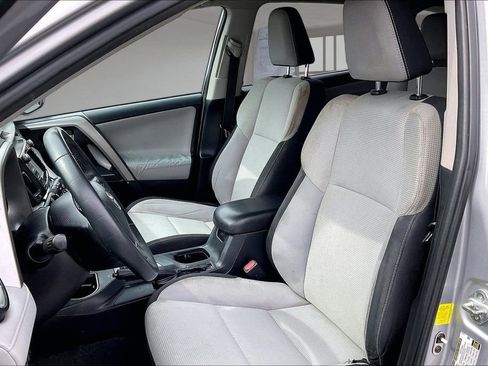 Used 2017 Toyota RAV4 XLE w/ Plus Extra Value Package AWD/4WD image 26