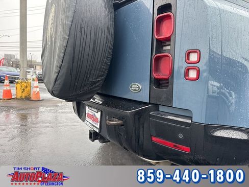 Used 2023 Land Rover Defender 110 X-Dynamic SE image 18