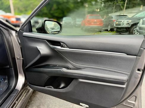 Used 2018 Toyota Camry XSE w/ Driver Assist Package FWD image 26