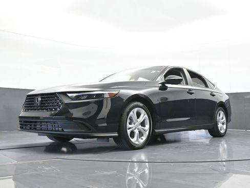 Used 2024 Honda Accord LX image 47