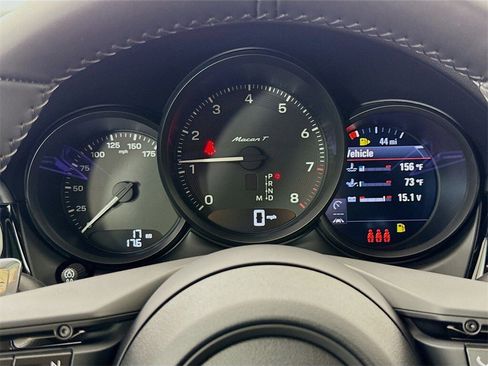 New 2026 Porsche Macan Turbo image 17