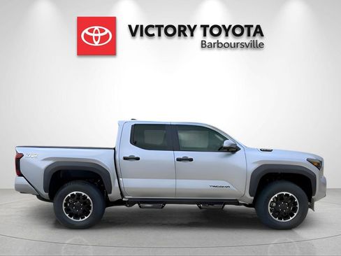 New 2025 Toyota Tacoma TRD Off-Road image 7