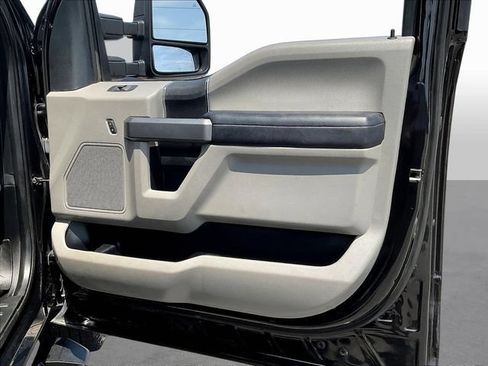Used 2019 Ford F250 XLT AWD/4WD image 29