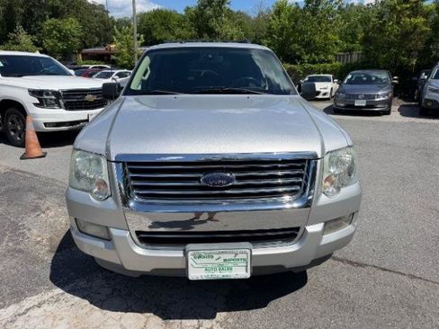 Used 2010 Ford Explorer XLT RWD image 8