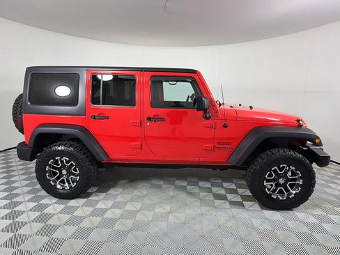 Used 2013 Jeep Wrangler Unlimited Sport image 4