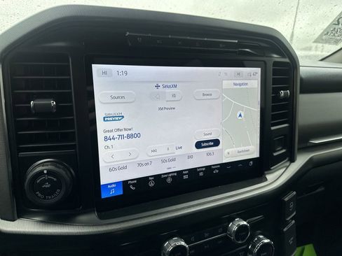 Used 2024 Ford F150 Platinum image 16