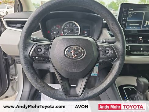 Used 2020 Toyota Corolla LE FWD image 13