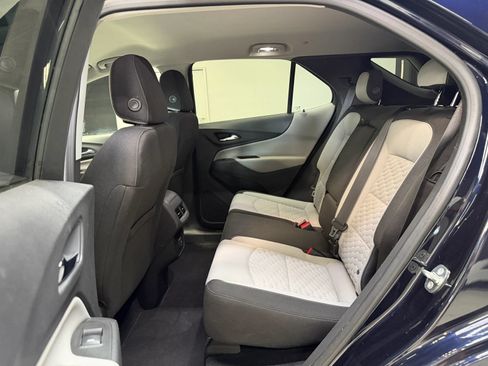 Used 2020 Chevrolet Equinox LS AWD/4WD image 14