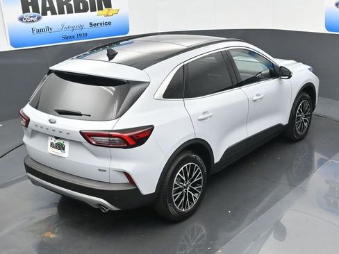 New 2025 Ford Escape SE image 27