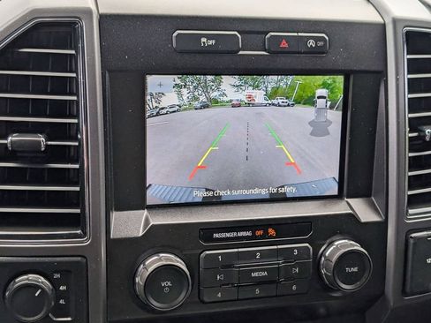 Used 2019 Ford F150 XLT w/ Equipment Group 302A Luxury AWD/4WD image 15