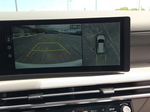 Used 2025 Hyundai Tucson Limited AWD/4WD image 13