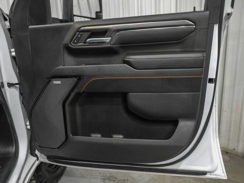 Used 2024 GMC Sierra 2500 AT4 w/ AT4 Premium Plus Package AWD/4WD image 45