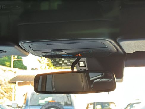 Used 2025 Ford Bronco Outer Banks AWD/4WD image 29