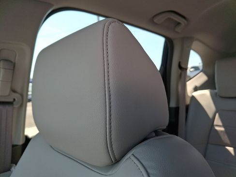 Used 2022 Honda CR-V Touring image 13