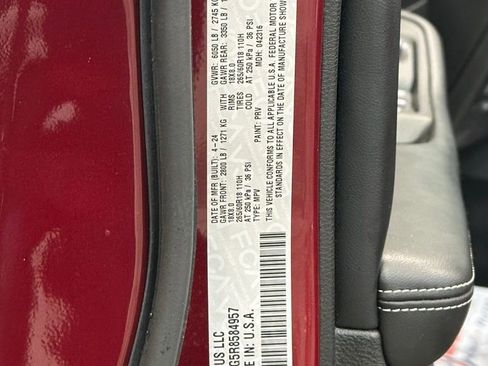 Used 2024 Jeep Grand Cherokee Altitude image 13