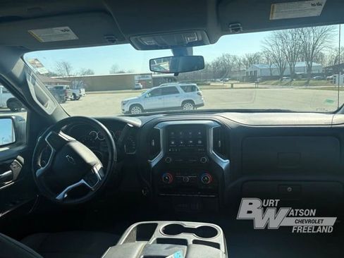 Used 2021 Chevrolet Silverado 1500 RST image 28