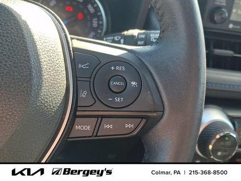 Used 2022 Toyota RAV4 SE w/ Convenience Package AWD/4WD image 24