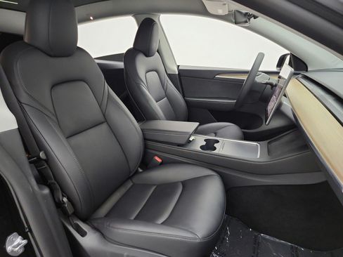 Used 2023 Tesla Model Y Performance AWD/4WD image 19