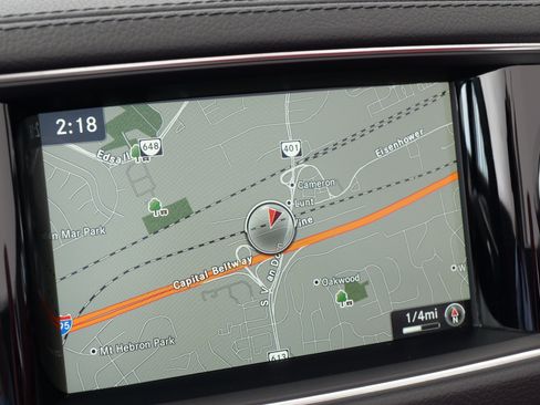 Used 2018 Mercedes-Benz SL 550 image 39