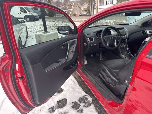 Used 2013 Hyundai Elantra SE image 14