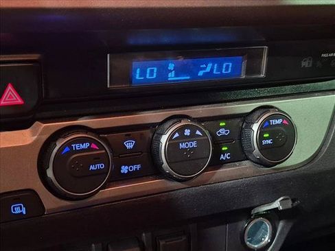 Used 2023 Toyota Tacoma SR5 w/ Technology Package RWD image 19
