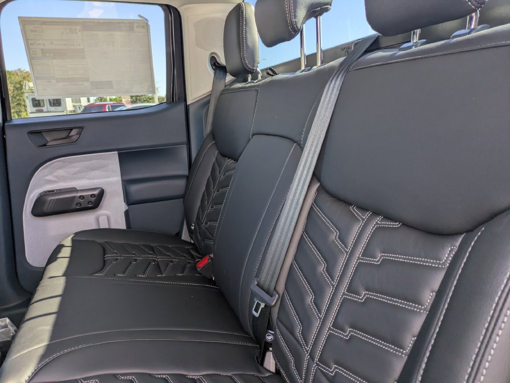 New 2026 Ford Maverick XLT w/ XLT Luxury Package FWD image 13