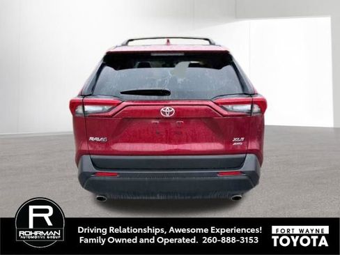 Used 2025 Toyota RAV4 XLE w/ Convenience Package AWD/4WD image 5
