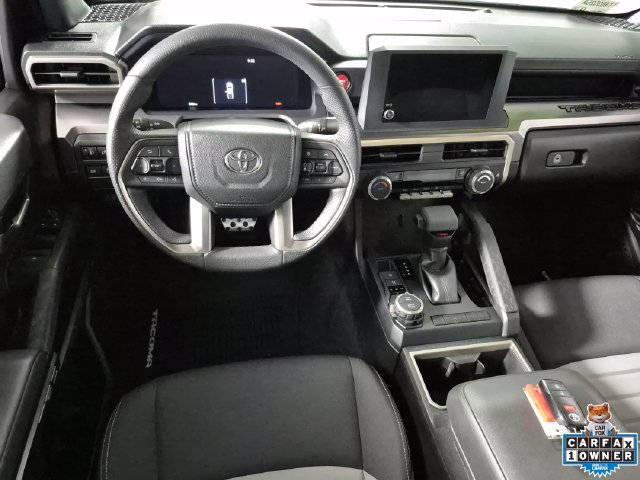 Used 2025 Toyota Tacoma TRD Sport AWD/4WD image 10