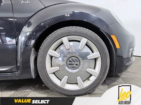 Used 2013 Volkswagen Beetle Turbo FWD image 2