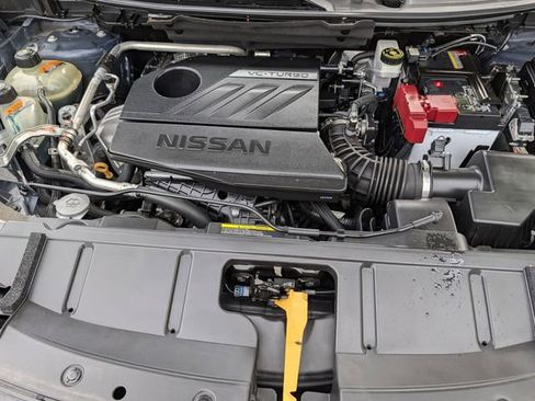 Used 2023 Nissan Rogue SV image 35