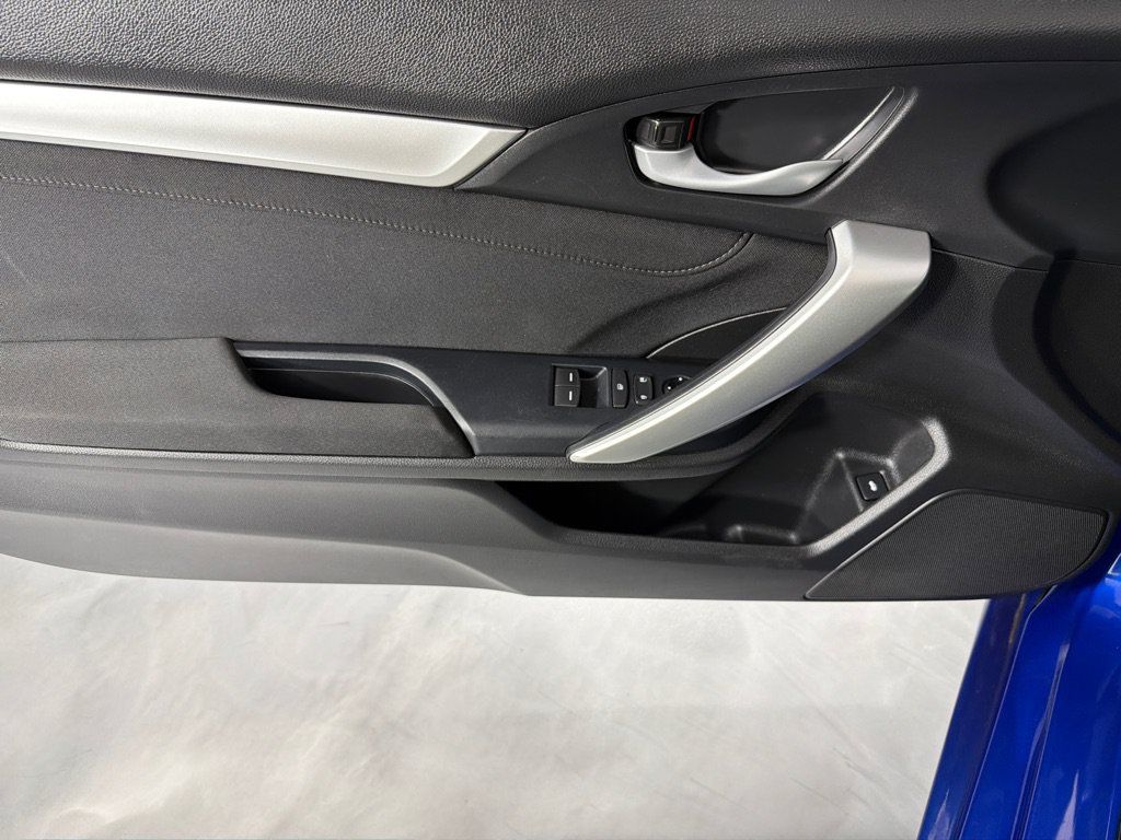 Used 2019 Honda Civic EX image 11