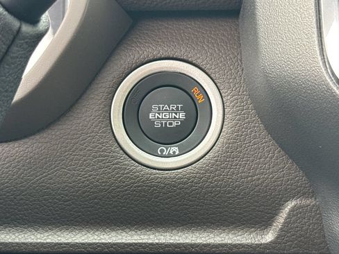 New 2026 RAM 2500 Laramie AWD/4WD image 26