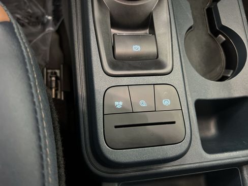 Used 2024 Ford Maverick Lariat FWD image 31