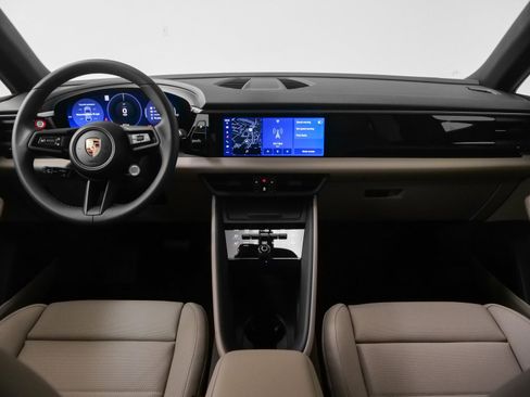 Used 2025 Porsche Macan Electric image 23