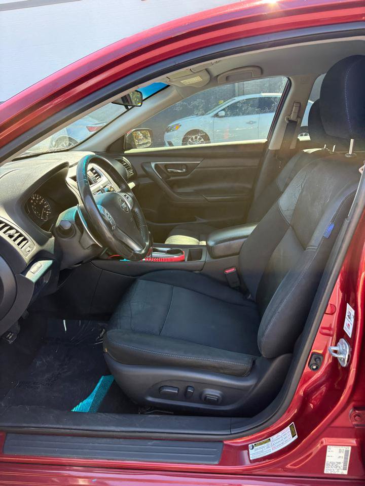 Used 2016 Nissan Altima 2.5 SR FWD image 10