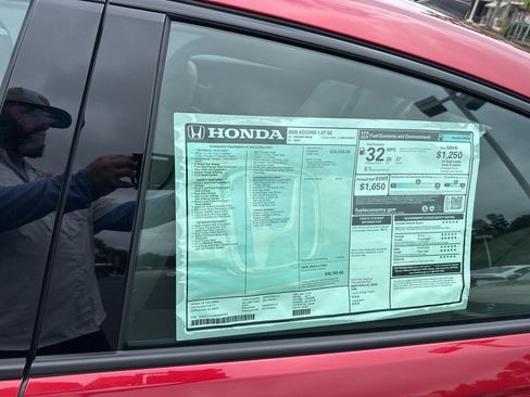 New 2025 Honda Accord SE image 11