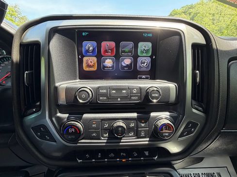 Used 2017 Chevrolet Silverado 2500 LTZ w/ Duramax Plus Package AWD/4WD image 43