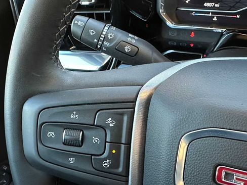 Certified 2025 GMC Sierra 1500 Elevation image 33