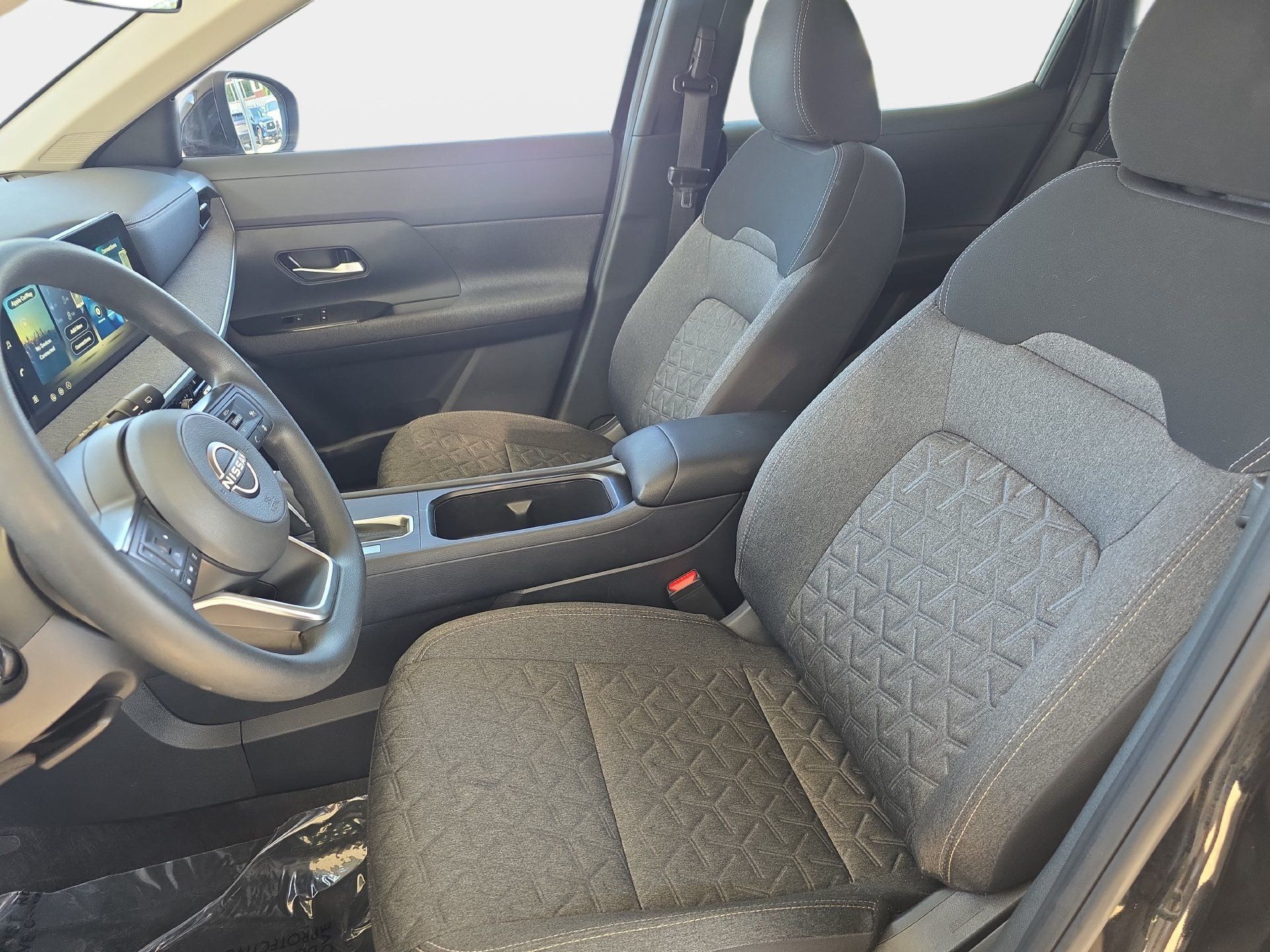 Used 2026 Nissan Kicks SV w/ SV Premium Package AWD/4WD image 14