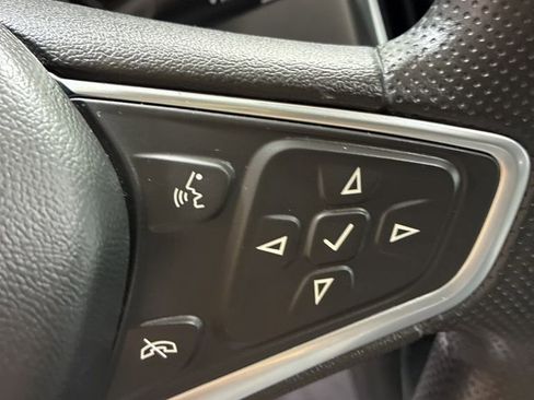 Used 2022 Chevrolet Equinox LS w/ LS Convenience Package AWD/4WD image 15