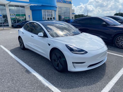 Used 2021 Tesla Model 3 Standard Range Plus RWD image 15