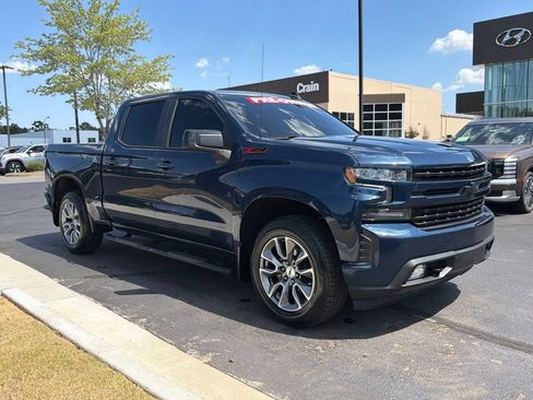 Used 2021 Chevrolet Silverado 1500 RST AWD/4WD image 2