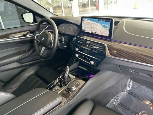 Used 2023 BMW 540i w/ M Sport Package RWD image 23