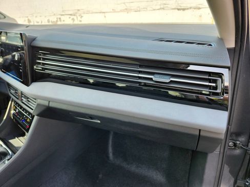 New 2025 Volkswagen Jetta SE image 18