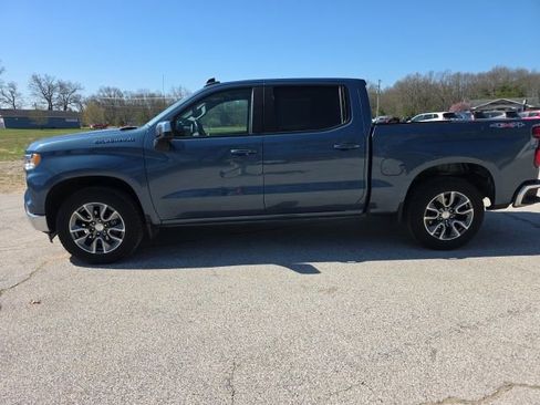 Used 2024 Chevrolet Silverado 1500 LT AWD/4WD image 6