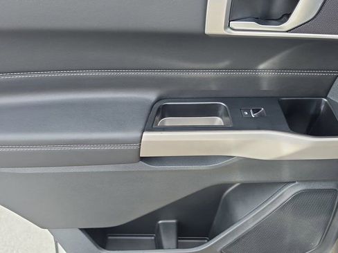 Certified 2023 Ford Explorer XLT w/ Equipment Group 202A image 12