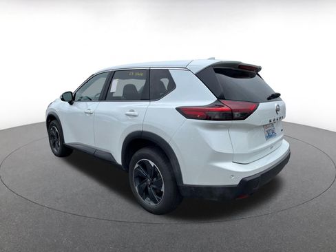 Used 2025 Nissan Rogue SV image 5