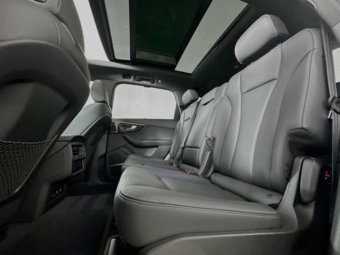 Certified 2025 Audi Q7 2.0T Premium Plus w/ Premium Plus Package AWD/4WD image 23