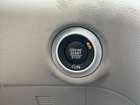 Used 2023 Chrysler Voyager LX FWD image 24